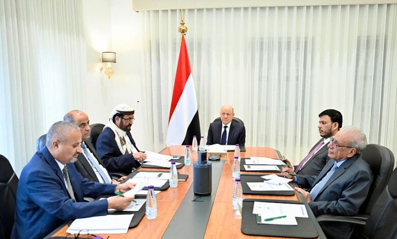 176329561622928096-780x470